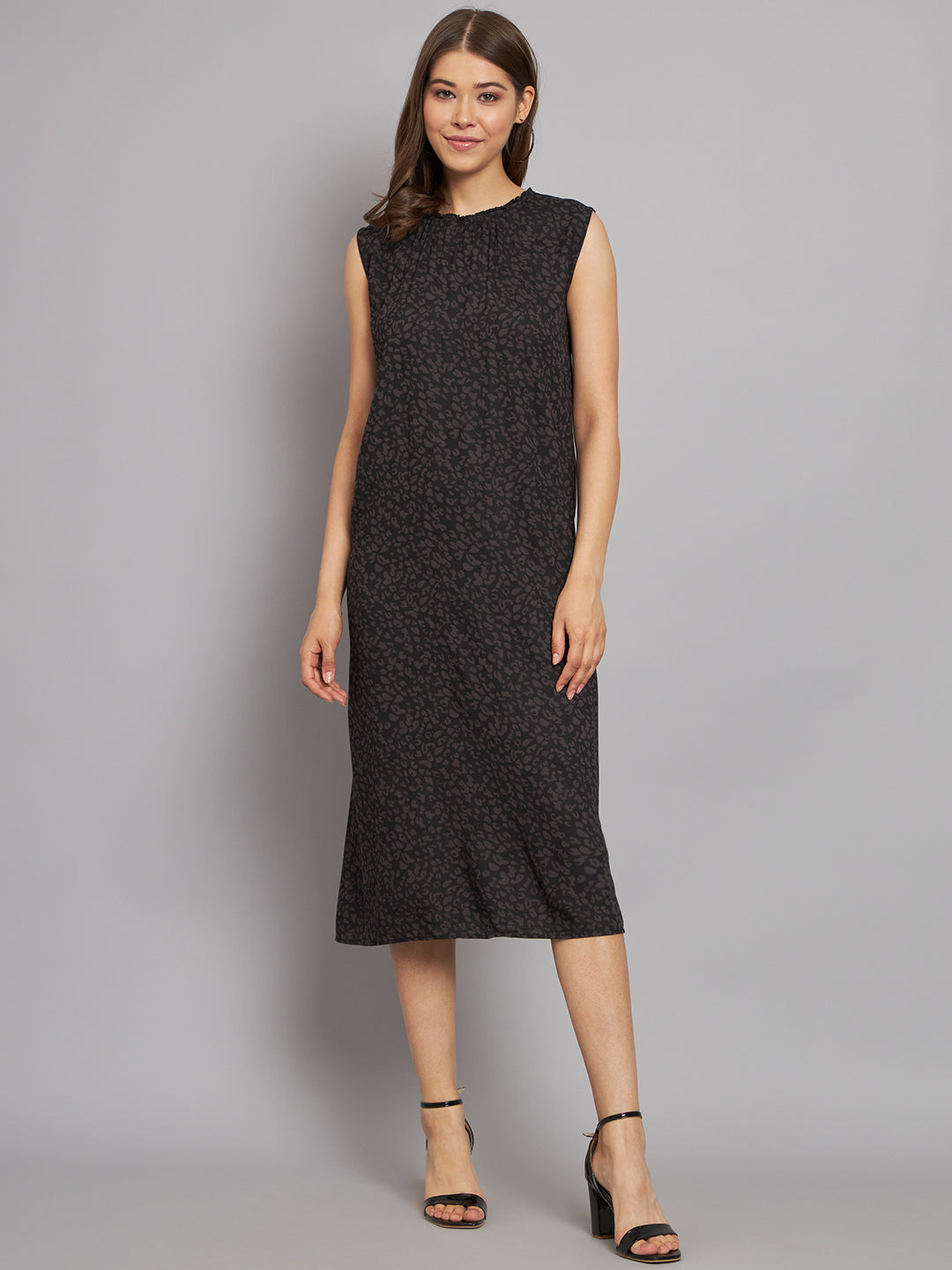 Shift Round Neck Printed Black Dress