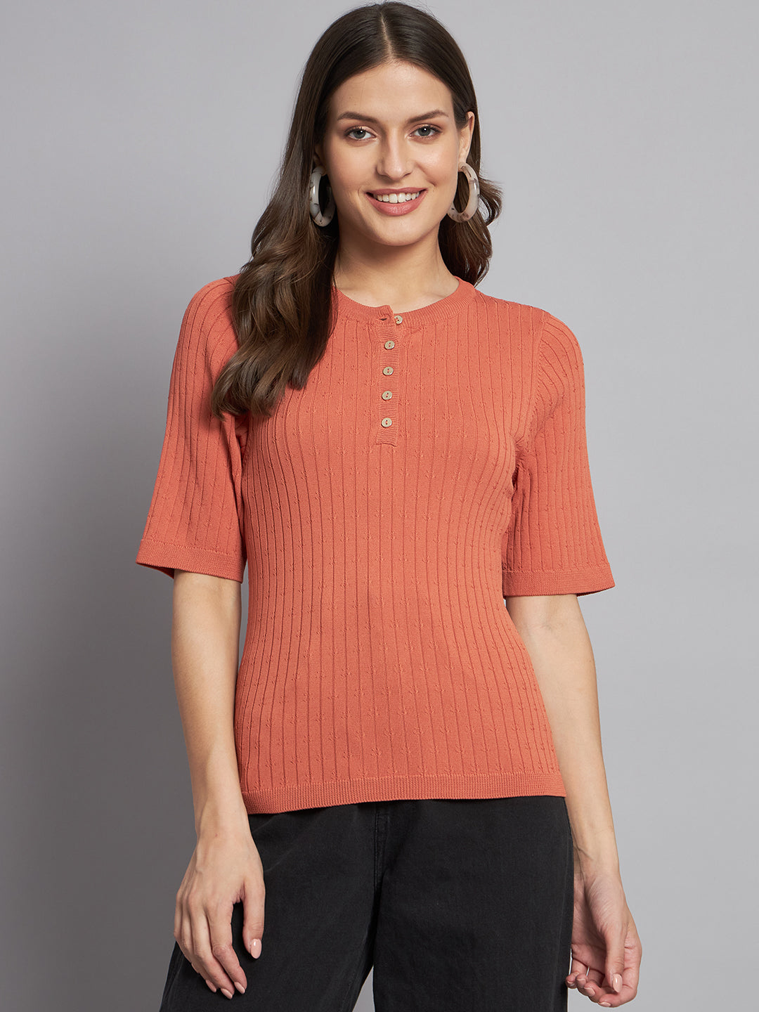 Ribbed Top with button closure Top