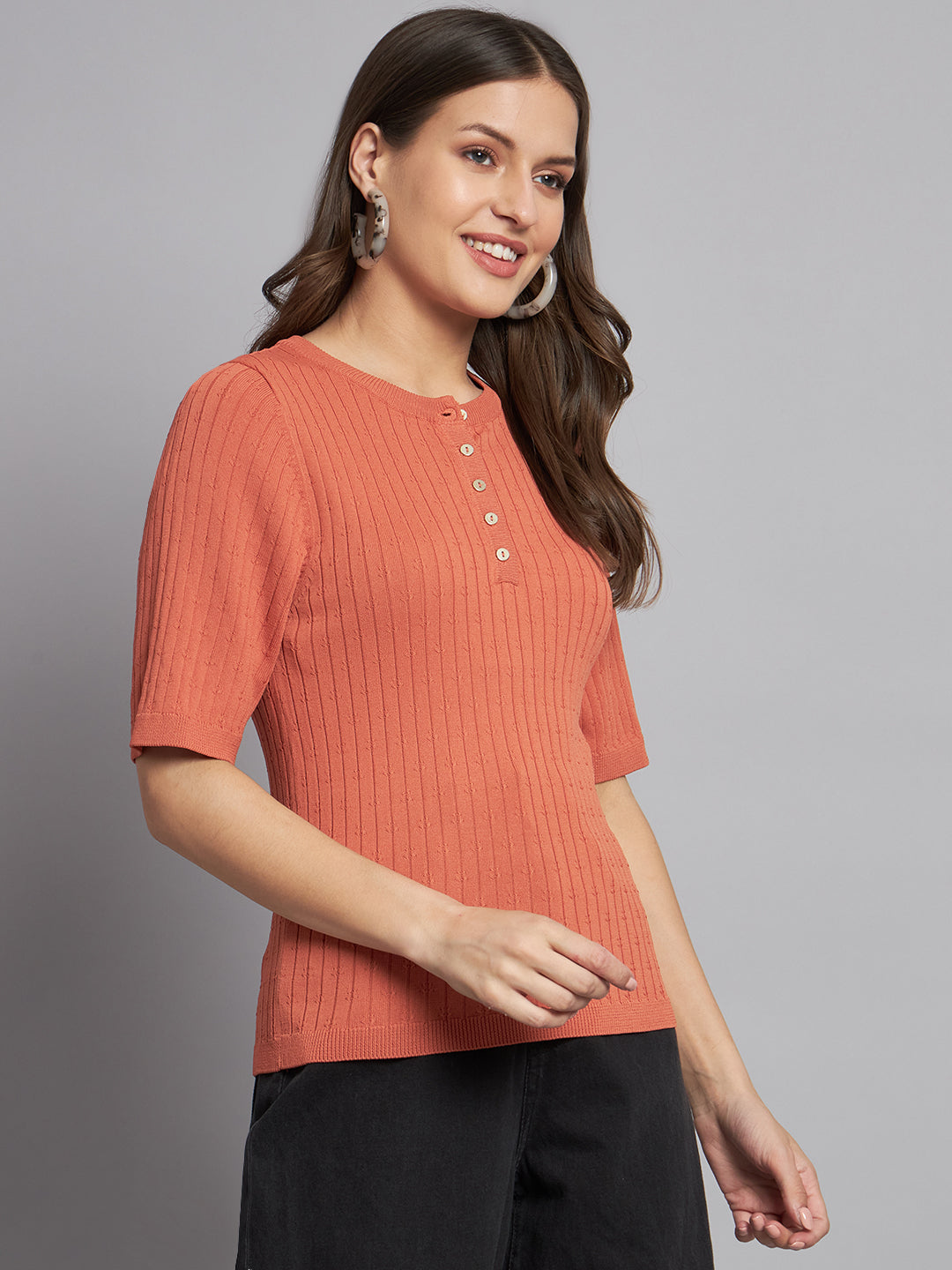 Ribbed Top with button closure Top