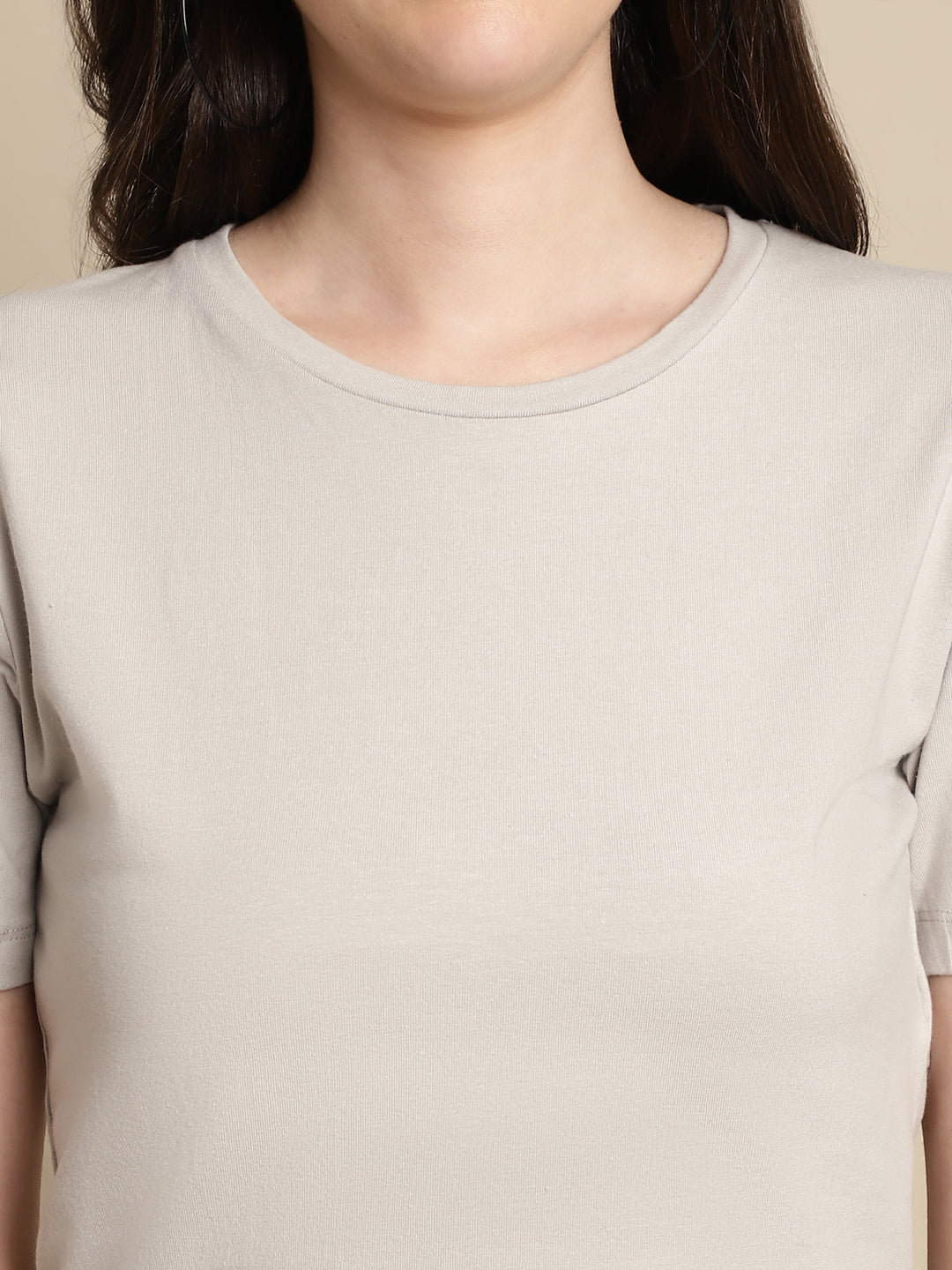 Round Neck Grey Solid T-Shirt Top