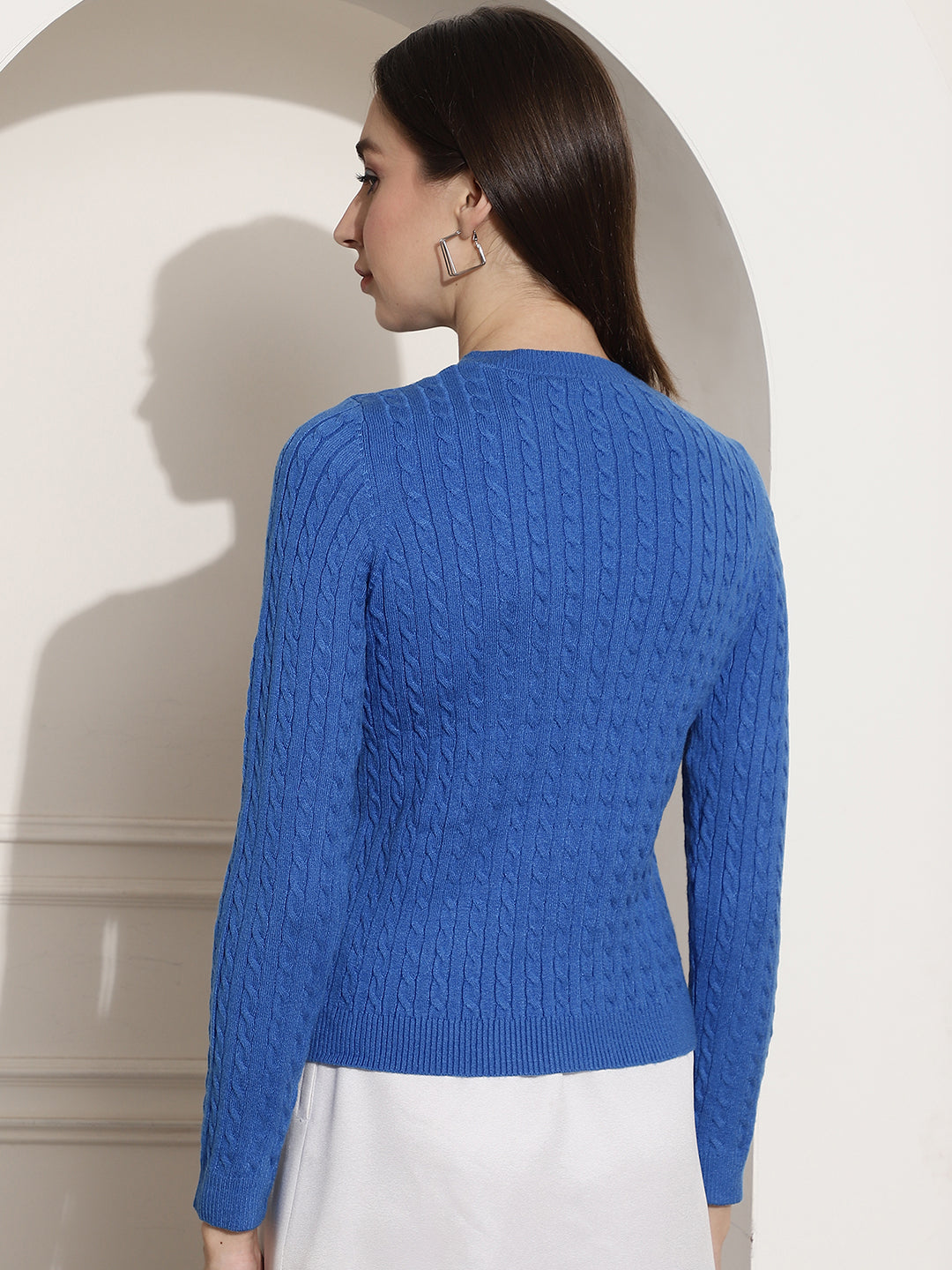 Round Neck Kable Knit Sea Blue Sweater