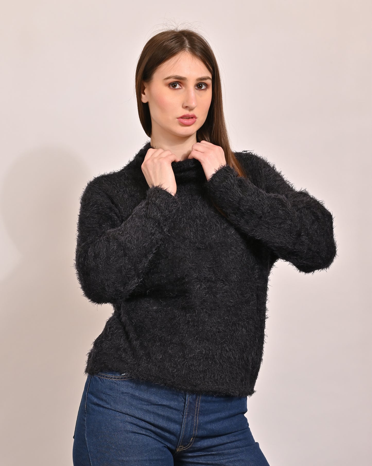 Polyamide Round Neck with Black Furr Sweater