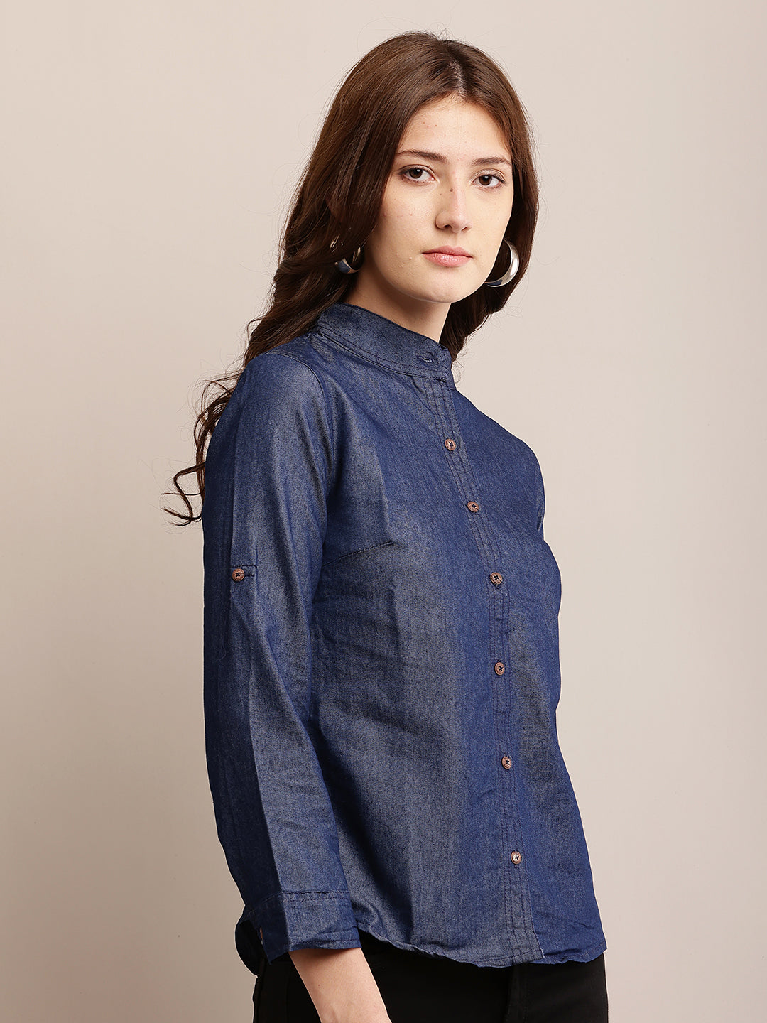 Full Sleeve Denim Shirt Soft Light Denim That is Comfortable and Breatheable Top