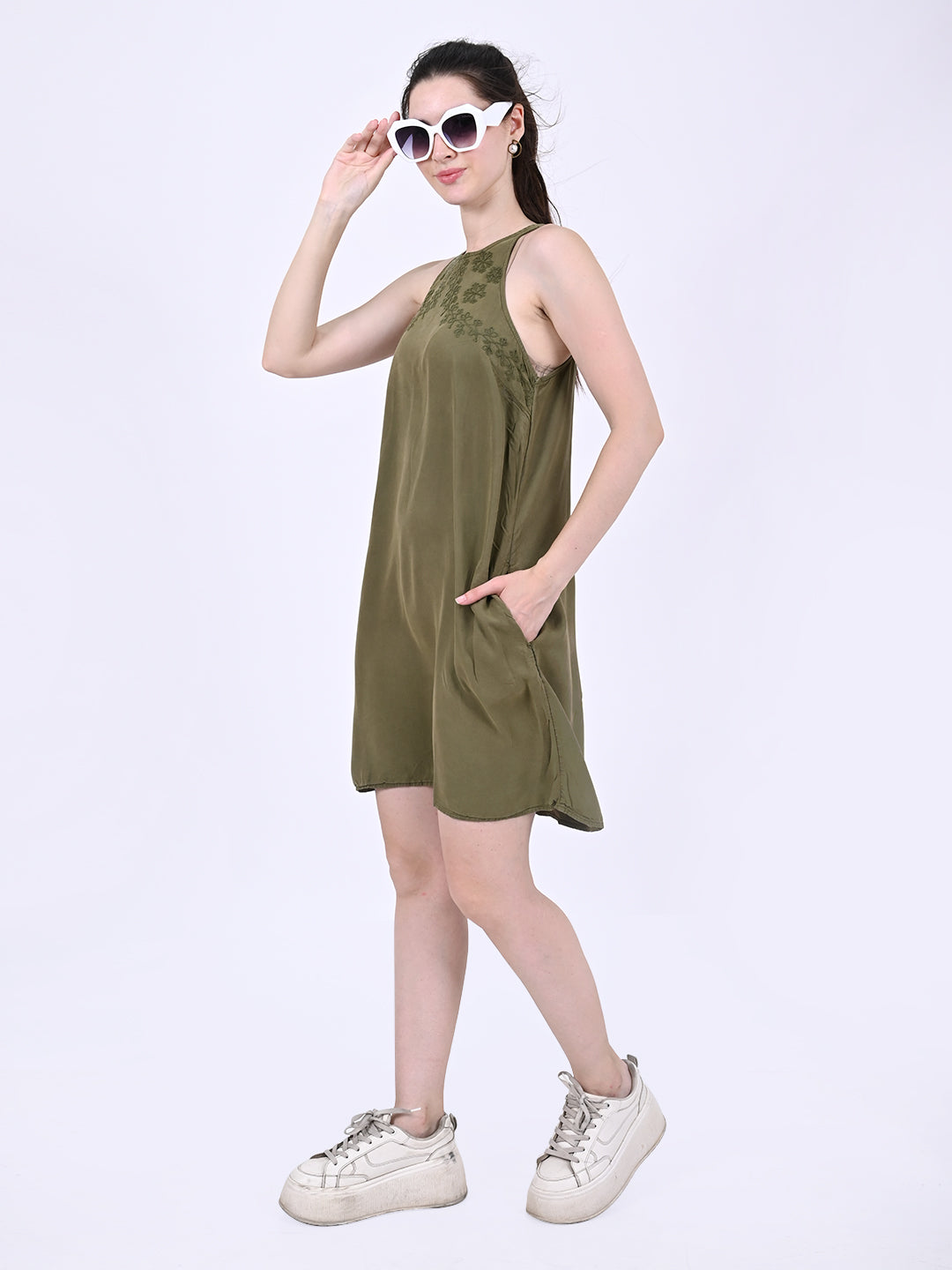 Cotton Round neck with sleeveless Slip pocket Shift Olive Green Dress