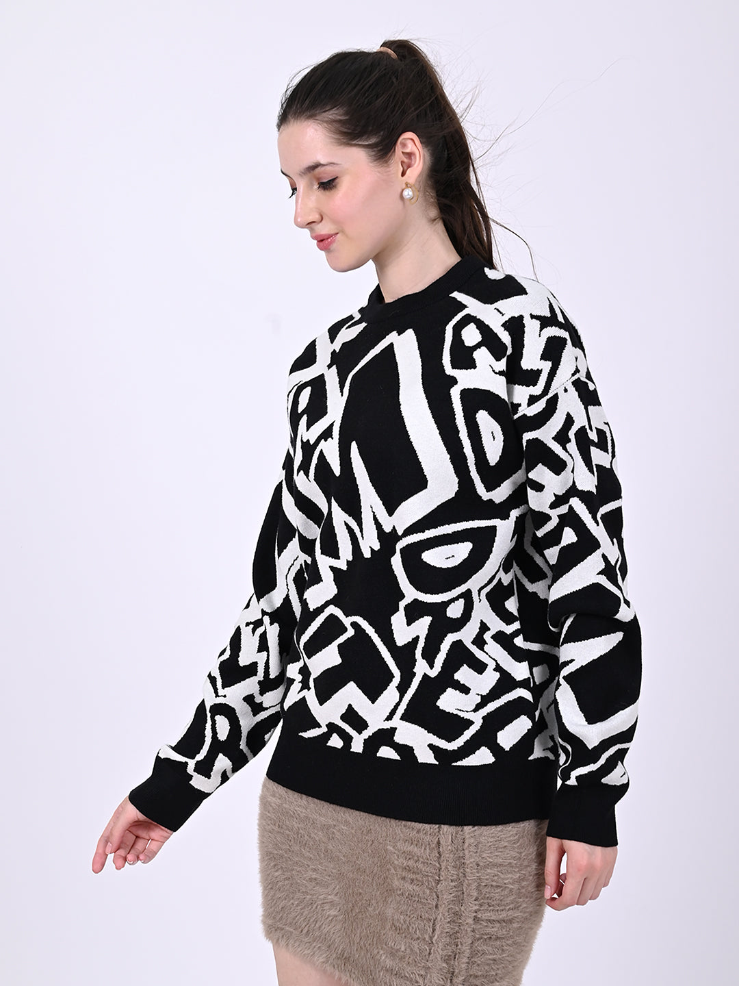 Viscose Full Sleeve with Crew Neck Printed Black and white Sweatshirt