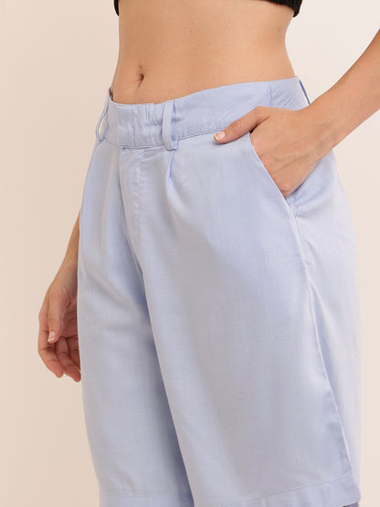 Viscose Solid with belt loops light blue short