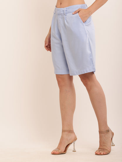 Viscose Solid with belt loops light blue short